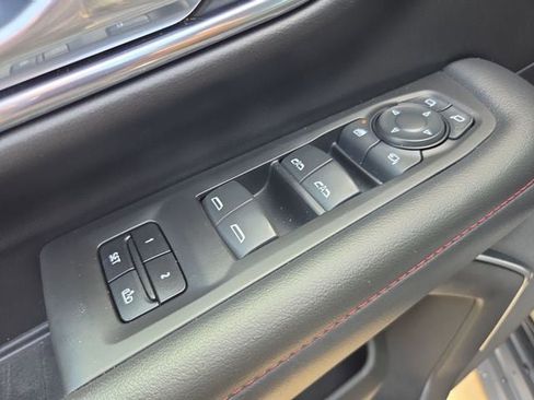 Used 2023 Chevrolet Tahoe RST w/ Luxury Package RWD image 15