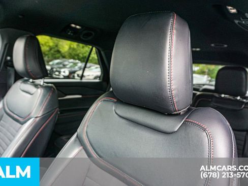 Used 2025 Ford Explorer ST-Line AWD/4WD image 18