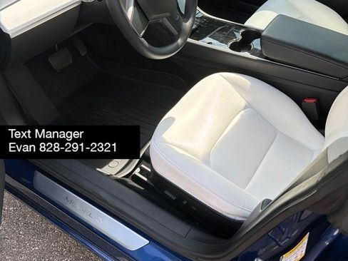 Used 2020 Tesla Model 3 Standard Range RWD image 5