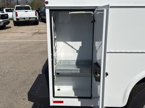 New 2025 Chevrolet Express 3500 w/ Power Convenience Package RWD image 32