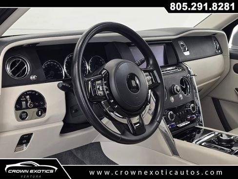 Used 2019 Rolls-Royce Cullinan AWD/4WD image 30