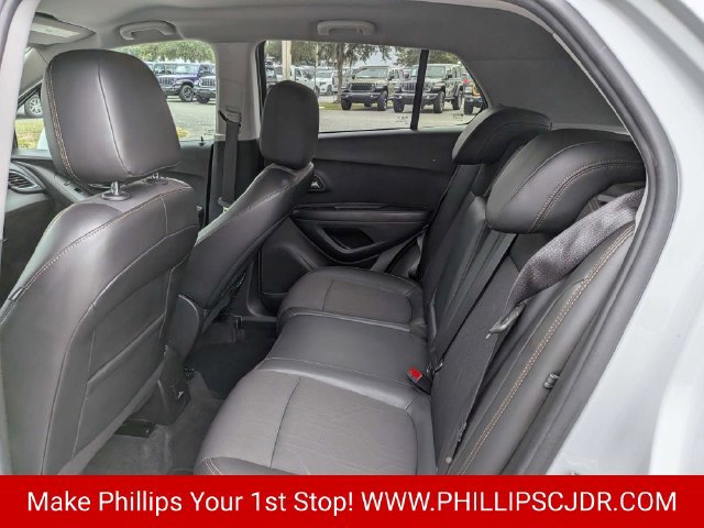 Used 2022 Chevrolet Trax LT w/ Driver Confidence Package AWD/4WD image 13