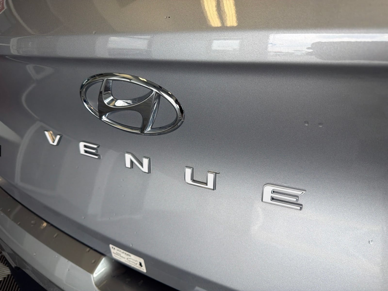Used 2025 Hyundai Venue SEL FWD image 7