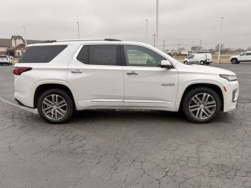 Used 2023 Chevrolet Traverse High Country image 4