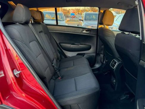 Used 2022 Kia Sportage LX image 19