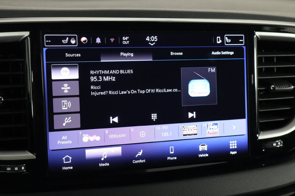 Used 2025 Chrysler Pacifica Select FWD image 29