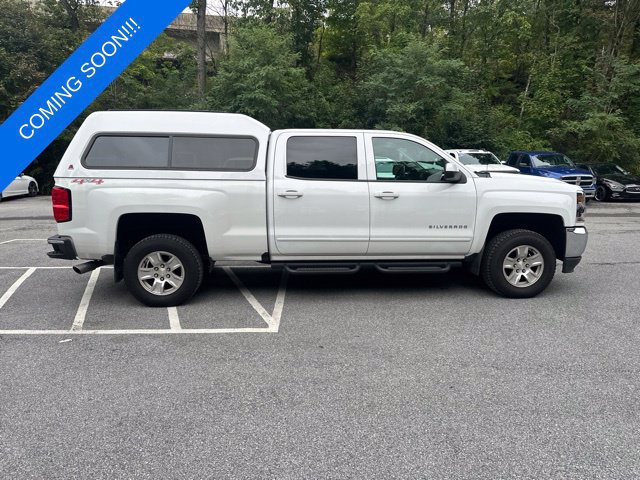 Used 2017 Chevrolet Silverado 1500 LT w/ All Star Edition AWD/4WD image 2