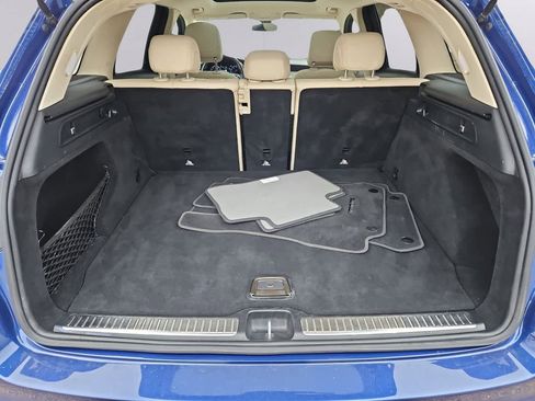 Used 2021 Mercedes-Benz GLC 300 4MATIC image 36