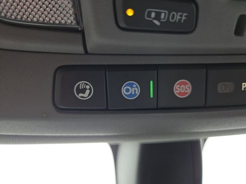 Used 2021 GMC Sierra 1500 SLT w/ SLT Convenience Package image 12