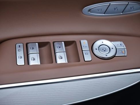 New 2026 Genesis GV70 2.5T Advanced image 18