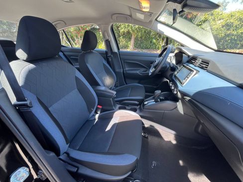Used 2025 Nissan Versa SV FWD image 34