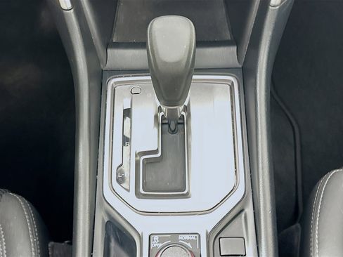 Used 2022 Subaru Forester Premium image 23