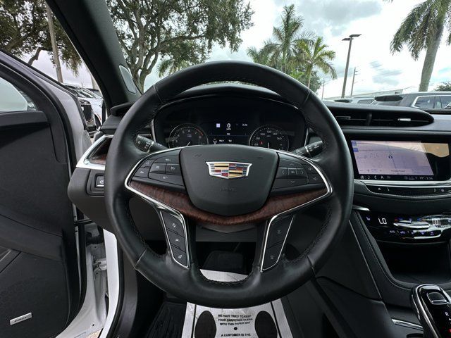 Used 2023 Cadillac XT5 Premium Luxury w/ Technology Package FWD image 22