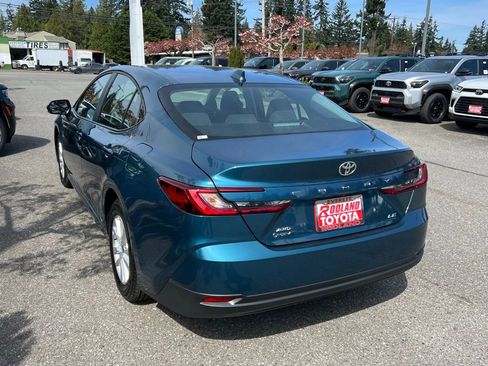 Certified 2025 Toyota Camry LE image 9