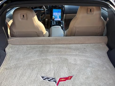 Used 2006 Chevrolet Corvette Coupe w/ Preferred Equipment Group RWD image 23