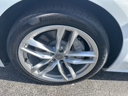 Used 2017 Audi A8 L 3.0T w/ Executive Package image 13