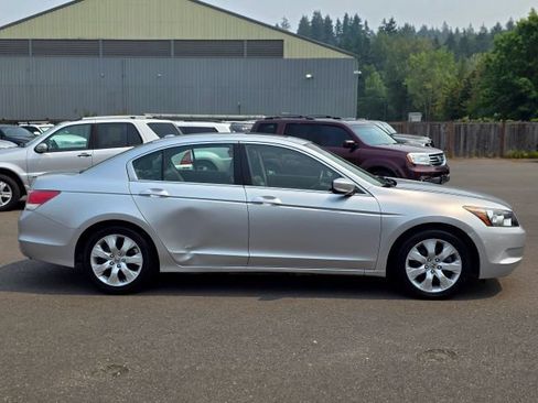 Used 2009 Honda Accord EX-L image 8