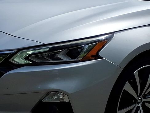 Used 2020 Nissan Altima 2.5 Platinum AWD/4WD image 25