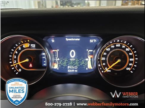 Used 2018 Jeep Wrangler Unlimited Sahara w/ LED Lighting Group AWD/4WD image 28