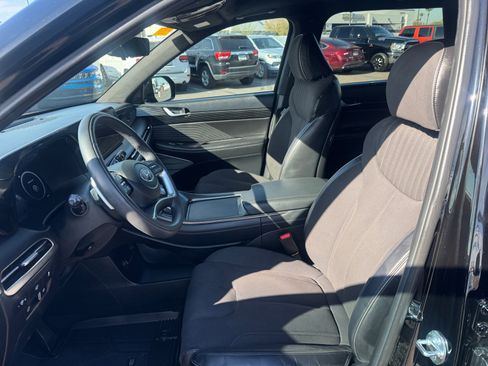 Used 2025 Hyundai Palisade Calligraphy image 12