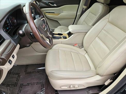 Used 2019 GMC Acadia Denali w/ Technology Package image 17