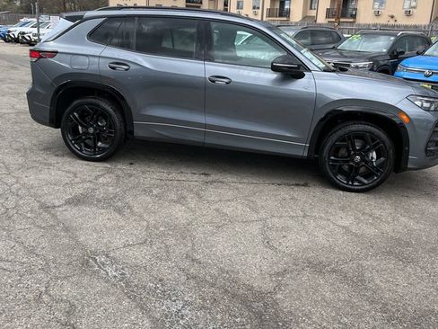 New 2026 Volkswagen Tiguan SE R-Line AWD/4WD image 5