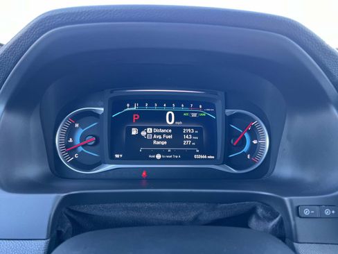 Used 2022 Honda Pilot TrailSport image 11