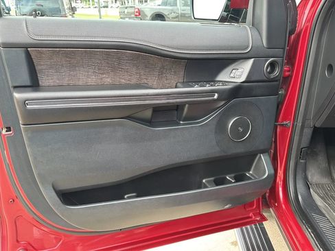 Used 2018 Ford Expedition Limited w/ Equipment Group 301A AWD/4WD image 58