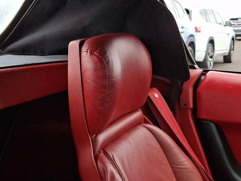 Used 1991 Chevrolet Corvette Convertible RWD image 9