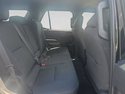 Used 2025 Toyota 4Runner SR5 AWD/4WD image 11