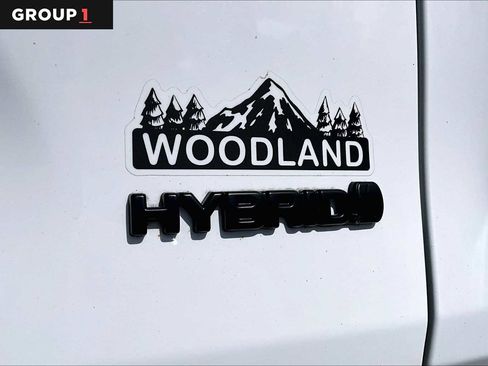 Used 2023 Toyota RAV4 AWD Hybrid image 10