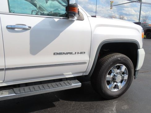 Used 2019 GMC Sierra 3500 Denali w/ Duramax Plus Package image 25