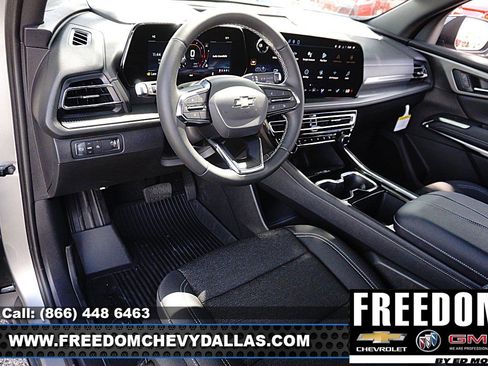 New 2026 Chevrolet Traverse LT w/ LPO, Floor Liner Package FWD image 10