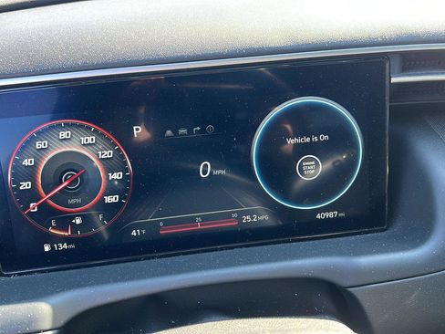 Used 2023 Hyundai Santa Cruz Limited image 7