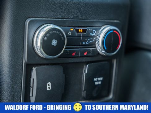 Used 2023 Ford Explorer Limited w/ Limited Technology Package AWD/4WD image 39