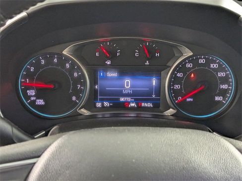 Used 2020 Chevrolet Equinox LT image 17