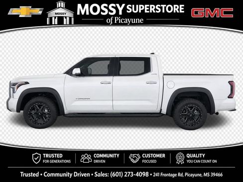 Used 2024 Toyota Tundra Limited w/ Power Package AWD/4WD image 7