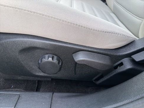 Used 2018 Ford Fusion S image 19