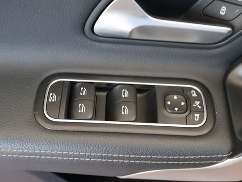 Used 2025 Mercedes-Benz CLA 250 CLA 250 image 12