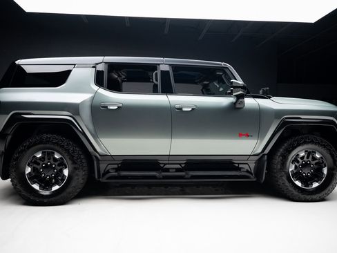 Used 2024 GMC Hummer EV 3X w/ Extreme Off-Road Package AWD/4WD image 36