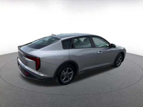 Used 2025 Kia K4 FWD image 14