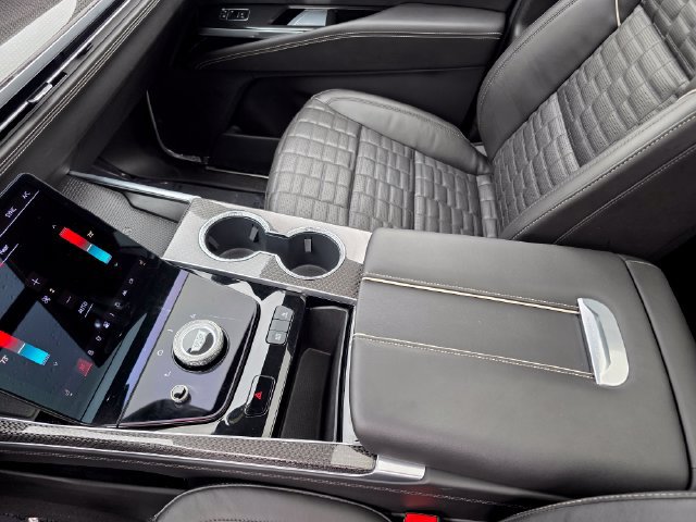 Used 2026 Cadillac Escalade V AWD/4WD image 36