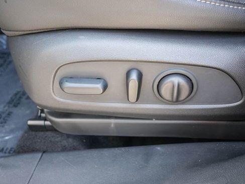 Used 2023 Chevrolet TrailBlazer ACTIV FWD image 23