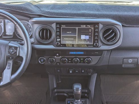 Used 2023 Toyota Tacoma TRD Off-Road image 17