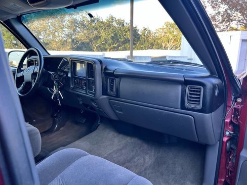 Used 2004 Chevrolet Silverado 1500 LS w/ Light Duty Power Package image 37