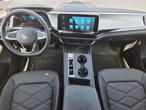 New 2026 Volkswagen Atlas Cross Sport SE FWD image 23