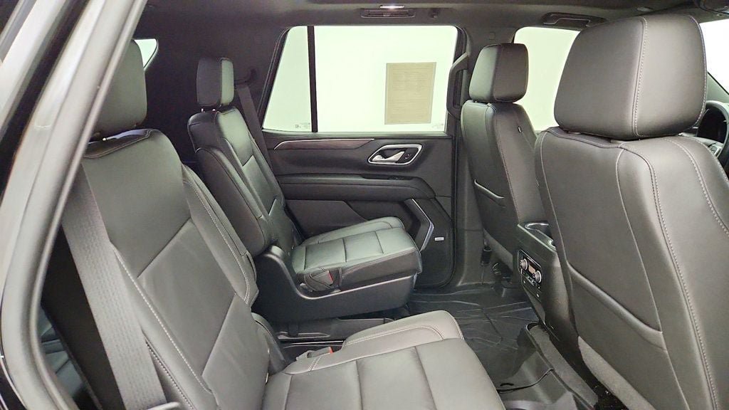Used 2022 Chevrolet Tahoe Z71 w/ Z71 Off-Road Package AWD/4WD image 24
