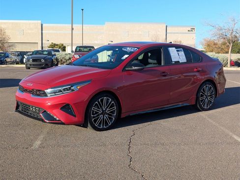 Used 2022 Kia Forte GT image 2