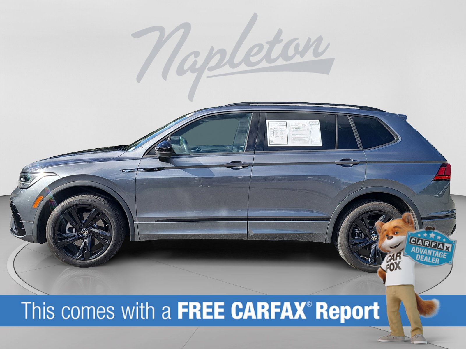 Used 2023 Volkswagen Tiguan SE R-Line FWD image 2