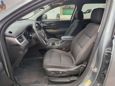 Used 2023 GMC Acadia SLE w/ Driver Convenience Package AWD/4WD image 17